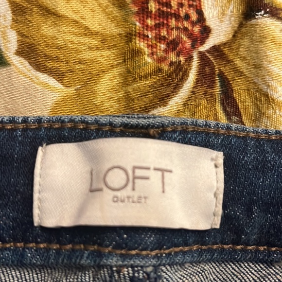 Loft outlet jeans - like new! - Picture 3 of 7